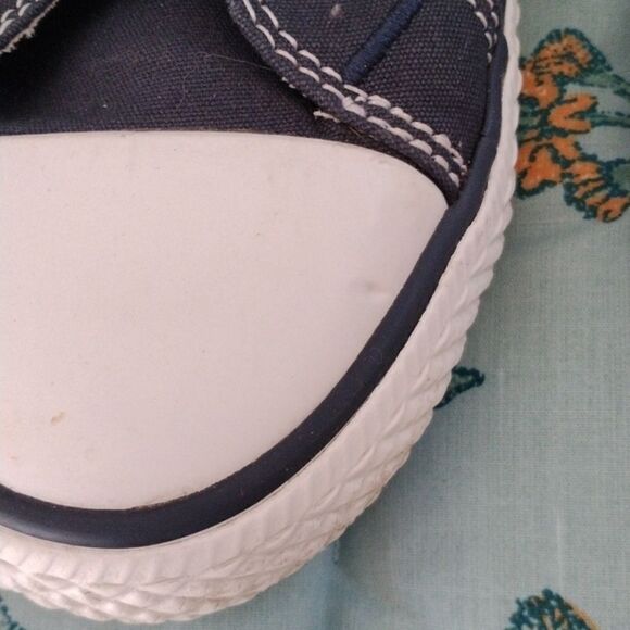 Levi's Sneakers  - Picture 7 of 12